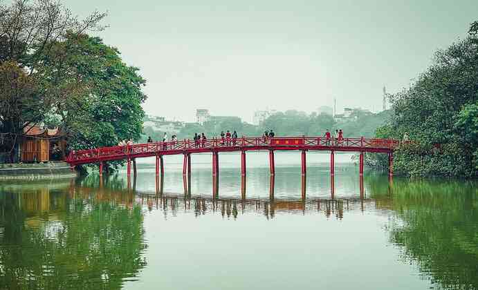 تورطبیعت گردی فرهنگی ویتنام و لائوس | هانوی،هوی آن،هالونگ بی،لوآنگ پروبانگ | تورطبیعت گردی فرهنگی ویتنام و لائوس | هانوی،هوی آن،هالونگ بی،لوآنگ پروبانگ |