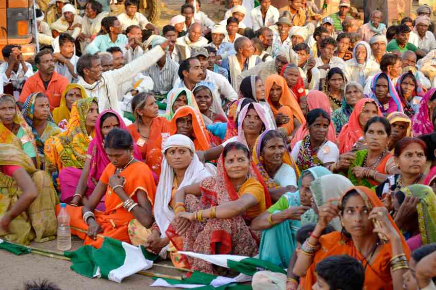 تور مستند سازی با استاد پیروز کلانتری تور مستند سازی با استاد پیروز کلانتری