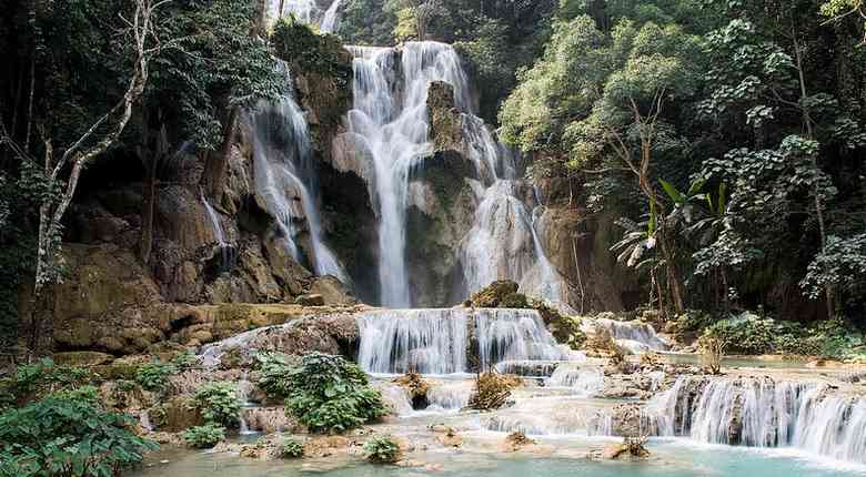 تورطبیعت گردی فرهنگی ویتنام و لائوس | هانوی،هوی آن،هالونگ بی،لوآنگ پروبانگ | تورطبیعت گردی فرهنگی ویتنام و لائوس | هانوی،هوی آن،هالونگ بی،لوآنگ پروبانگ |